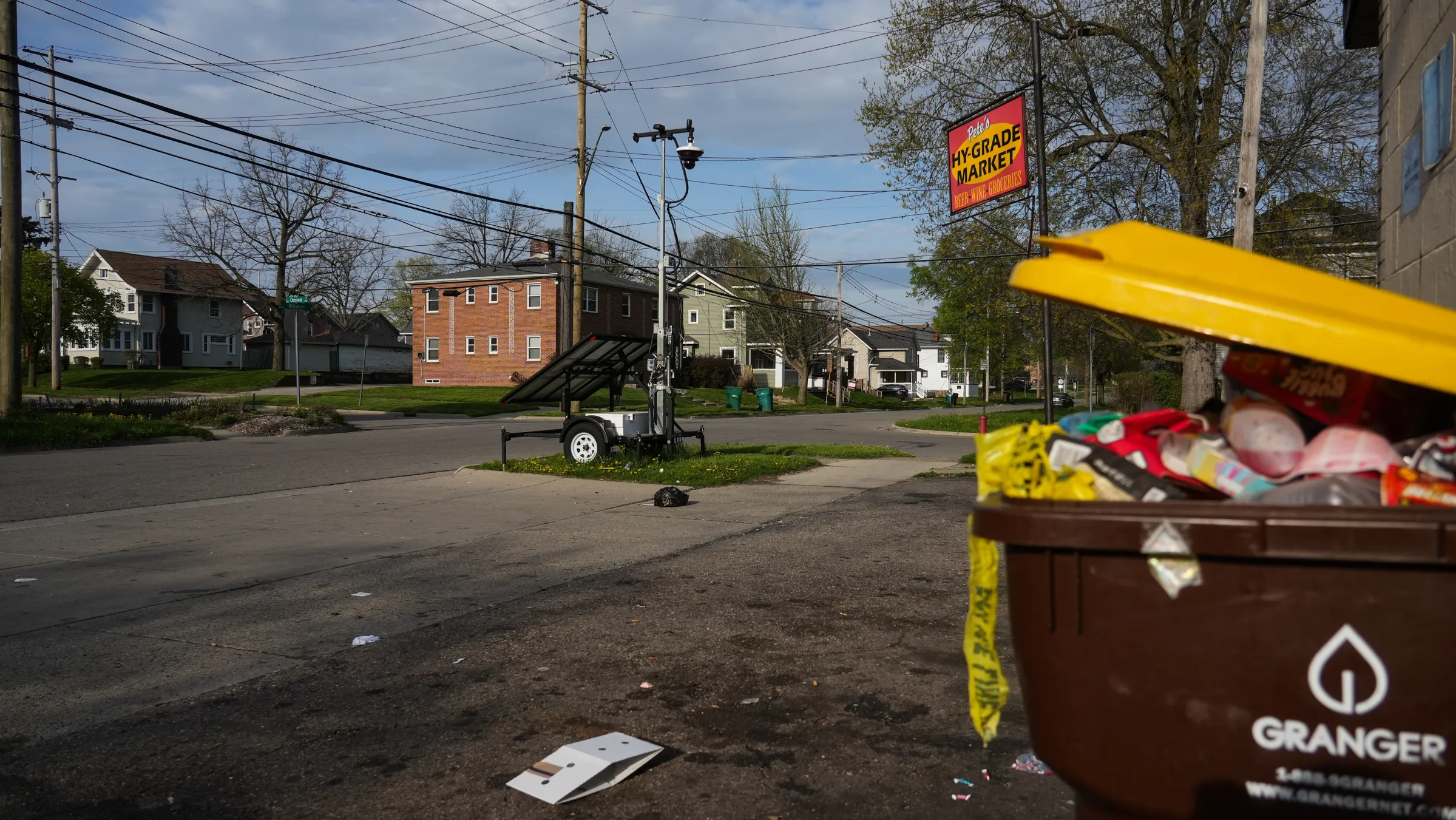 5-Year-Old and 14-Year-Old Among Six Shot in Lansing Mass Shooting; Gunman Opens Fire on Crowd of 30 to 40 People and Flees; Suspect Remains at Large
