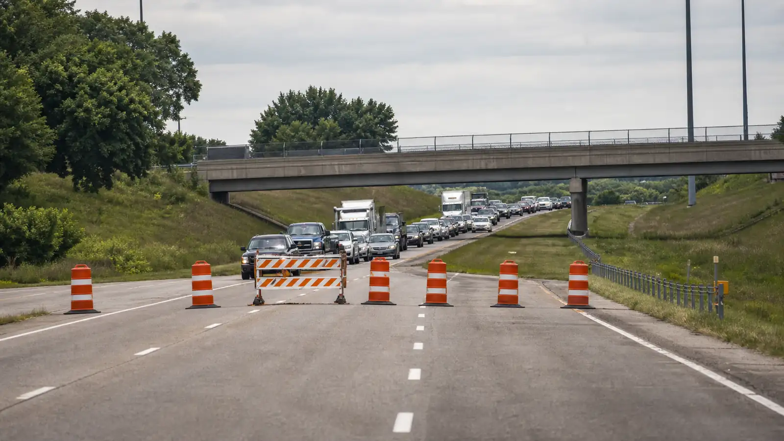 Westbound I-96 Closed at MLK After Lansing Crash