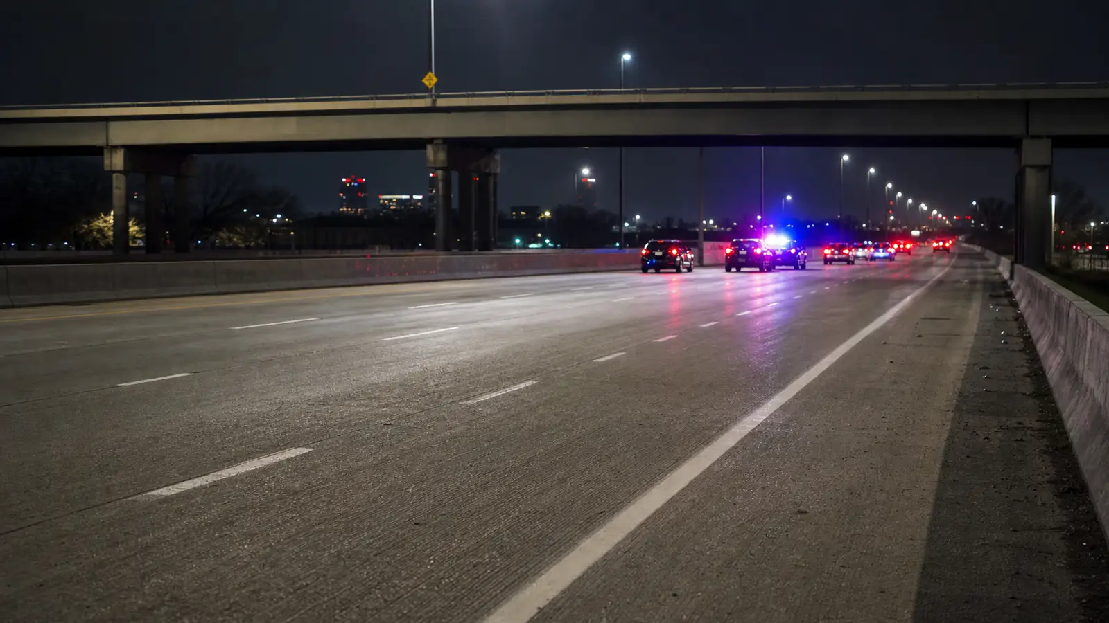 One dead after four-vehicle I-94 crash in Detroit, police say