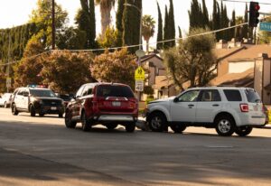 Detroit, MI - Two-Vehicle Wreck Causes Injuries at Kelly & Groesbeck Rd