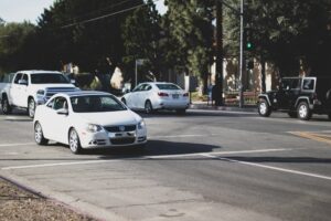 Flint, MI – Vehicle Collision blocks Mackin Rd at Forest Hill Ave