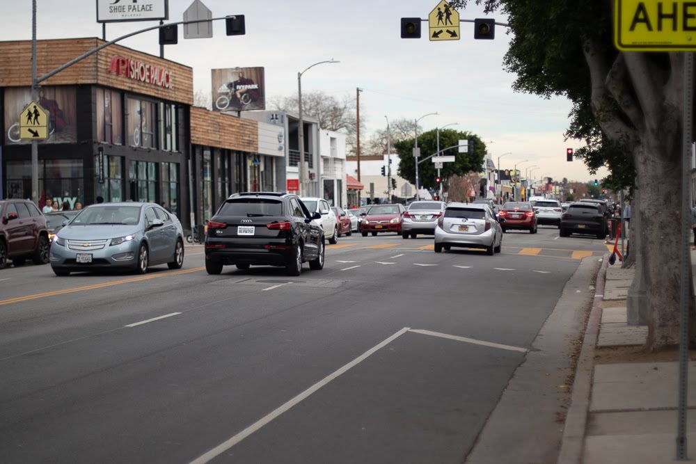 Detroit, MI – Auto Wreck Reported on Telegraph Rd near I-275