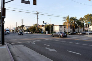 Flint, MI – Car Crash on Robert T Longway Blvd near Albert Horrigan Dr