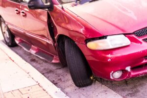 Flint, MI – Car Crash blocks W Court St near Ryan St