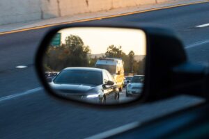 Flint, MI – Auto Wreck blocks N Saginaw St at Leith St