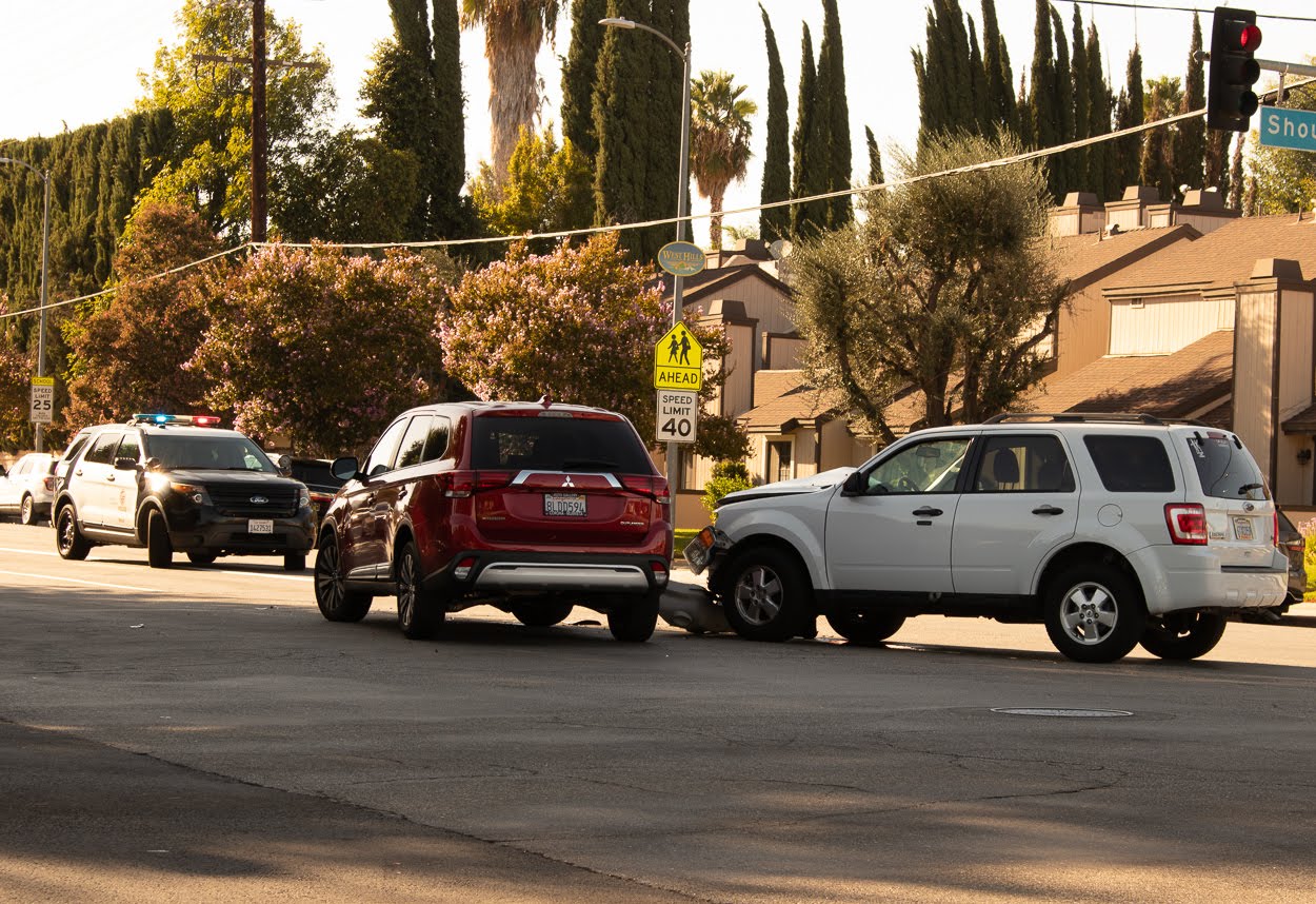 Goodrich Village, MI – Injury Accident reported on Hegel Rd